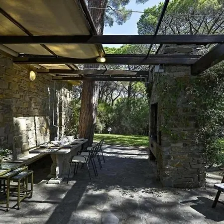Villa Chris