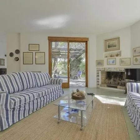Villa Chris